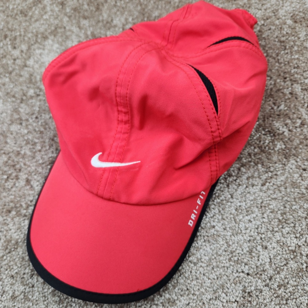 Nike Featherlight Dri-FIT Running Hat Red Black Adjustable Performance Cap